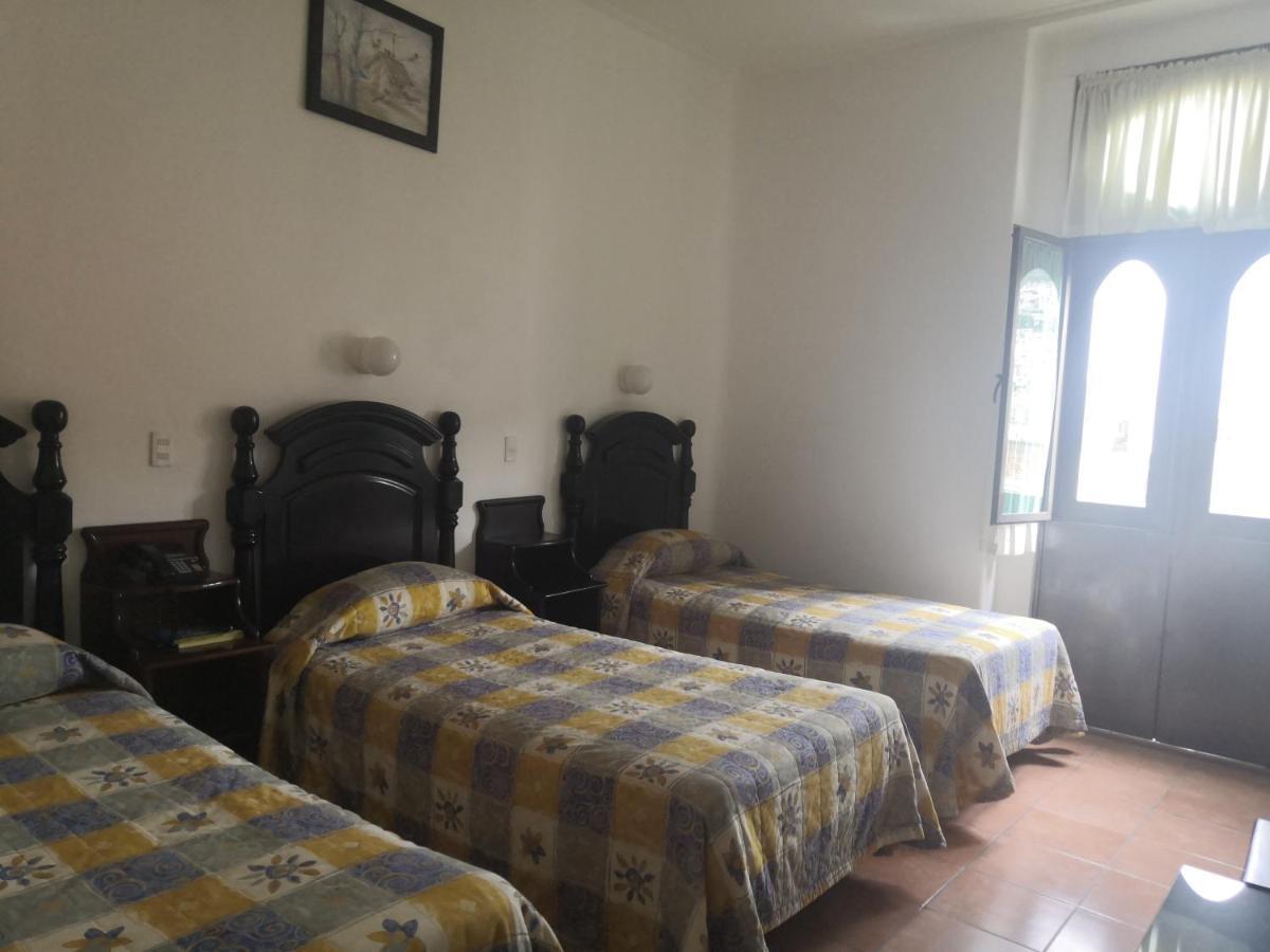 Hotel De Los Banos Pachuca Екстериор снимка